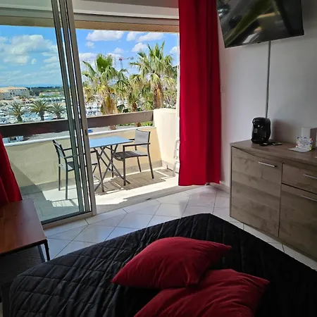 Apartment Village Naturiste Vue Sur Port Nature 7 *
