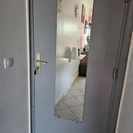 Apartment Village Naturiste Vue Sur Port Nature 7 *